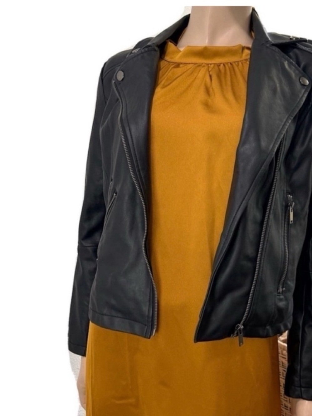 Coffee shop Black Faux Leather Moto Jacket - Sleek Zip Detail - Picture 4 of 16